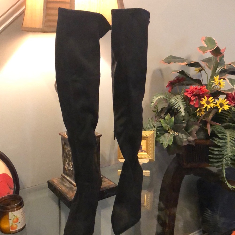 Guess black over knee boots. Sz 6-1/2. EUC